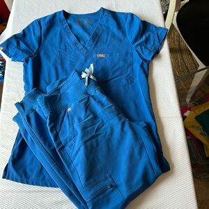 FIGS set XS top XS/P bottom